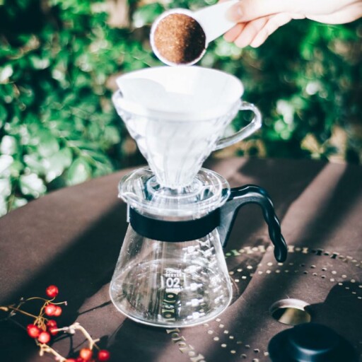V60 Coffee Dripper en utilisation