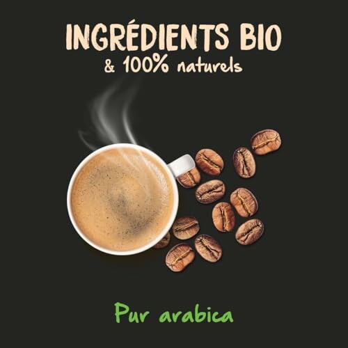 Tasse de café avec grains, ingrédients bio